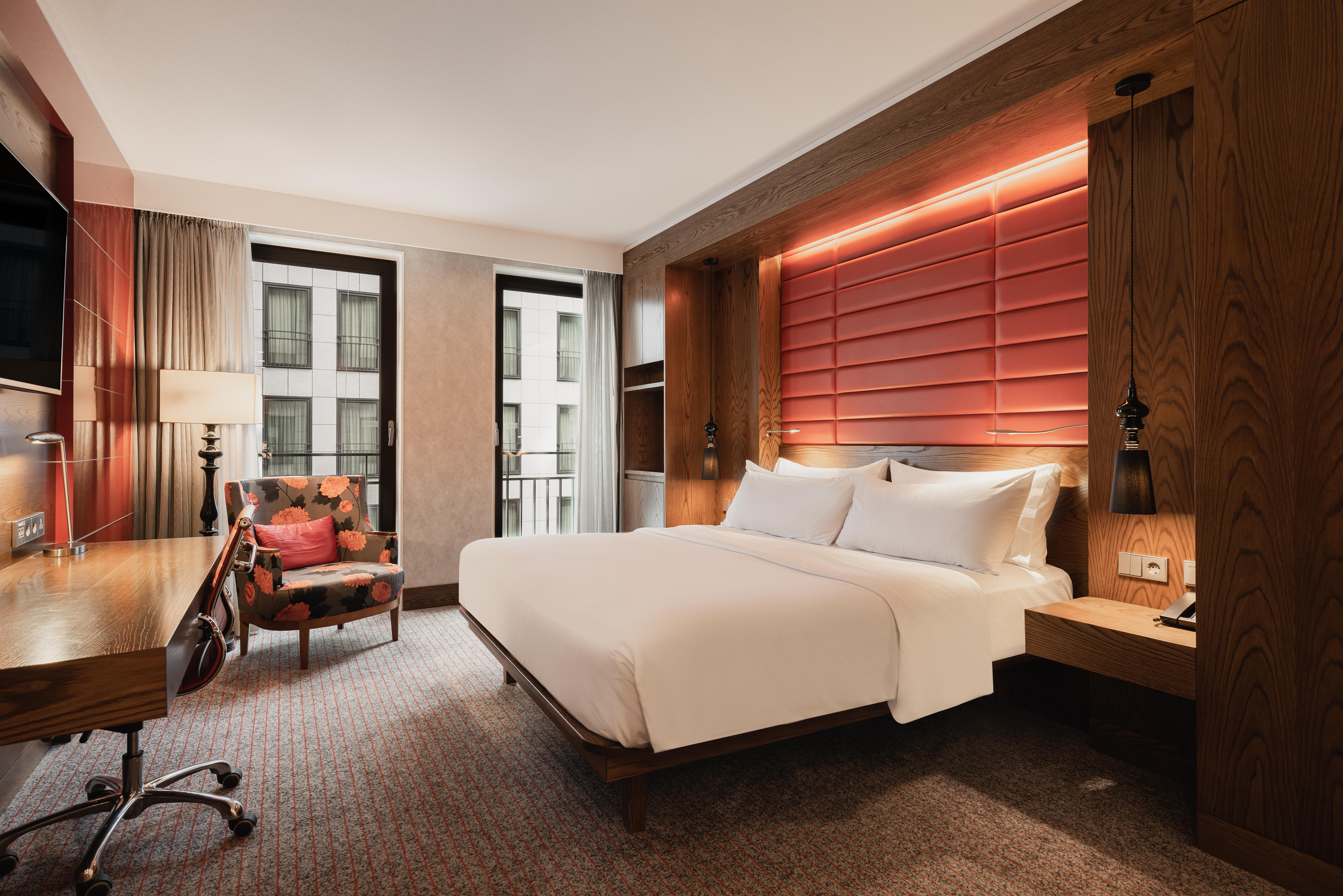 Hilton Hotel 5*